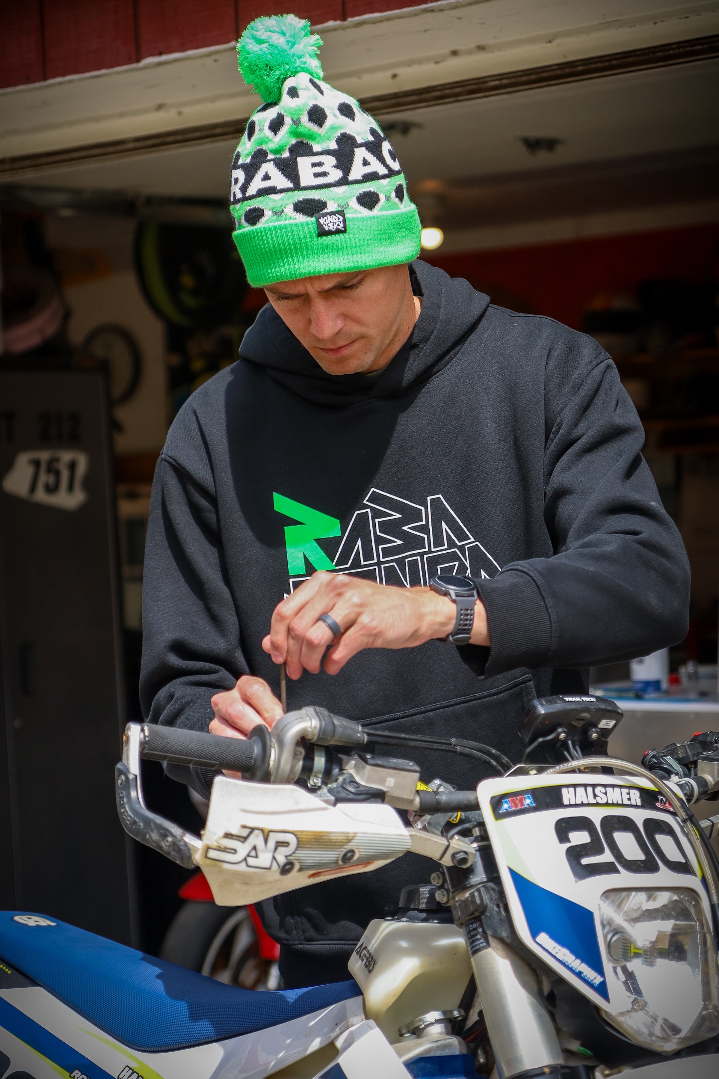 帽子 sick dan snake cap Skull Snake Hat – Lincoln Gear